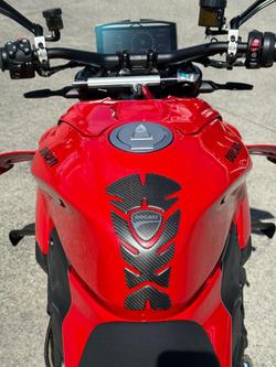 2025 Ducati Streetfighter V4 S Streetfighter Red