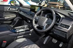 2025 Mitsubishi Outlander Exceed