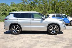 2025 Mitsubishi Outlander Exceed