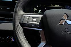 2025 Mitsubishi Outlander Exceed