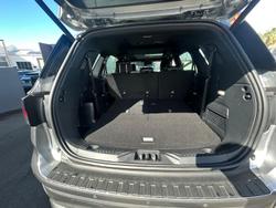 2025 Ford Everest Platinum