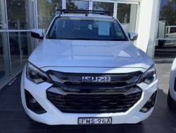 2024 Isuzu
D-MAX LS-M