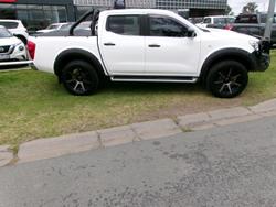 2017 Nissan
                Navara SL