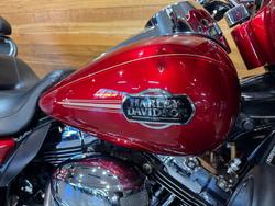 2011 Harley-davidson FLHTCU U/C ELECTRA GLIDE Red