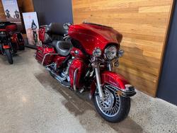 2011 Harley-davidson FLHTCU U/C ELECTRA GLIDE Red