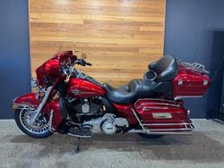 2011 Harley-davidson FLHTCU U/C ELECTRA GLIDE Red