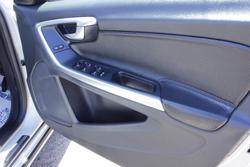 2010 Volvo S60 T6 AWD Cosmic White