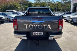 2019 Toyota Hilux SR5