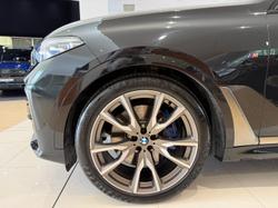 2019 BMW X7 M50d