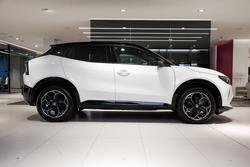 2025 Alfa Romeo Junior Ibrida