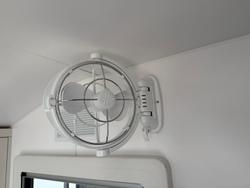 2025 Franklin Razor 220 Triple Bunk