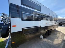 2025 Franklin Razor 220 Triple Bunk