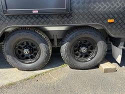 2025 Franklin Razor 220 Triple Bunk