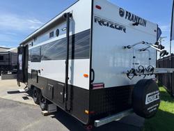 2025 Franklin Razor 220 Triple Bunk