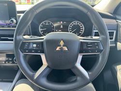 2024 Mitsubishi Outlander ES ZM MY24 White