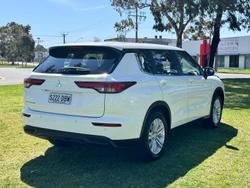 2024 Mitsubishi Outlander ES ZM MY24 White
