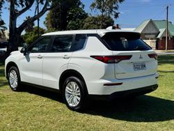 2024 Mitsubishi Outlander ES ZM MY24 White