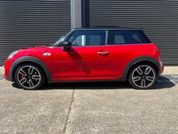 2017 MINI
                Hatch John Cooper Works