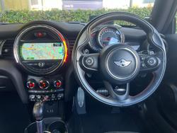 2017 MINI
                Hatch John Cooper Works
