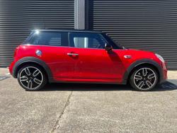 2017 MINI
                Hatch John Cooper Works