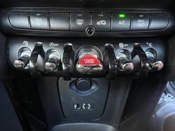 2017 MINI
                Hatch John Cooper Works