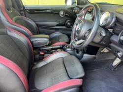 2017 MINI
                Hatch John Cooper Works
