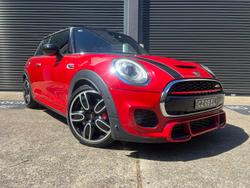 2017 MINI
                Hatch John Cooper Works