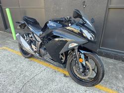 2013 Kawasaki NINJA 300 BLACK