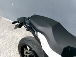 2022 BMW Motorrad F 900 R LT WHT/RACING BLU MET/RACE RED