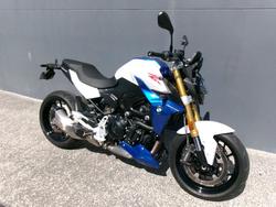 2022 BMW Motorrad F 900 R LT WHT/RACING BLU MET/RACE RED