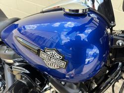 2018 Harley-Davidson Sport Glide 107 (FLSB) Softail Blue