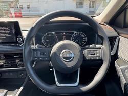 2025 Nissan X-TRAIL ST