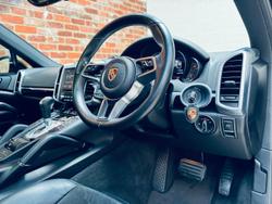 2016 Porsche Cayenne Platinum Edition 92A MY17 4X4 On Demand Black