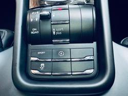 2016 Porsche Cayenne Platinum Edition 92A MY17 4X4 On Demand Black