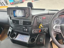 2025 Iveco
S-Way AT270