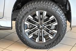 2020 Mitsubishi Pajero Sport Exceed