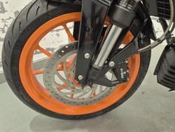 2019 KTM 200 Duke Duke White