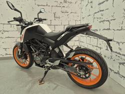 2019 KTM 200 Duke Duke White