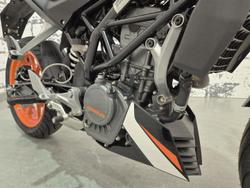 2019 KTM 200 Duke Duke White