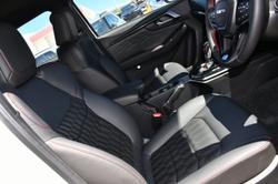 2025 Isuzu
D-MAX X-TERRAIN