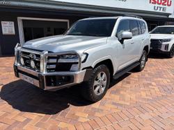 2022 Toyota Landcruiser VX