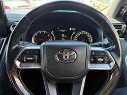 2022 Toyota Landcruiser VX