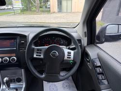2012 Nissan Navara ST D40 Series 6 4x2 Midnight Black