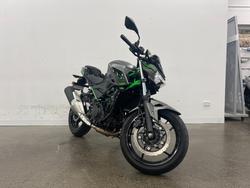 2023 Kawasaki Z400 Black