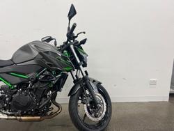 2023 Kawasaki Z400 Black