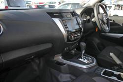 2025 Nissan Navara SL D23 MY25 4X4 Dual Range Black Star