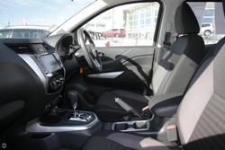 2025 Nissan Navara SL D23 MY25 4X4 Dual Range Black Star