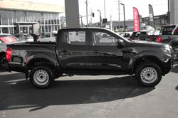 2025 Nissan Navara SL D23 MY25 4X4 Dual Range Black Star