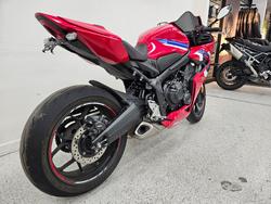 2024 Honda CBR650R Red
