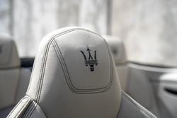 2016 Maserati GranCabrio Sport